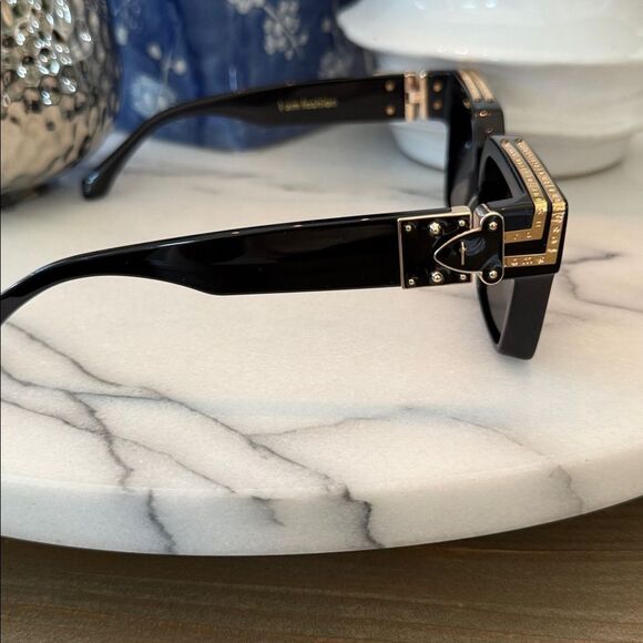 Transparent Free People Devon Sunglasses main image 5